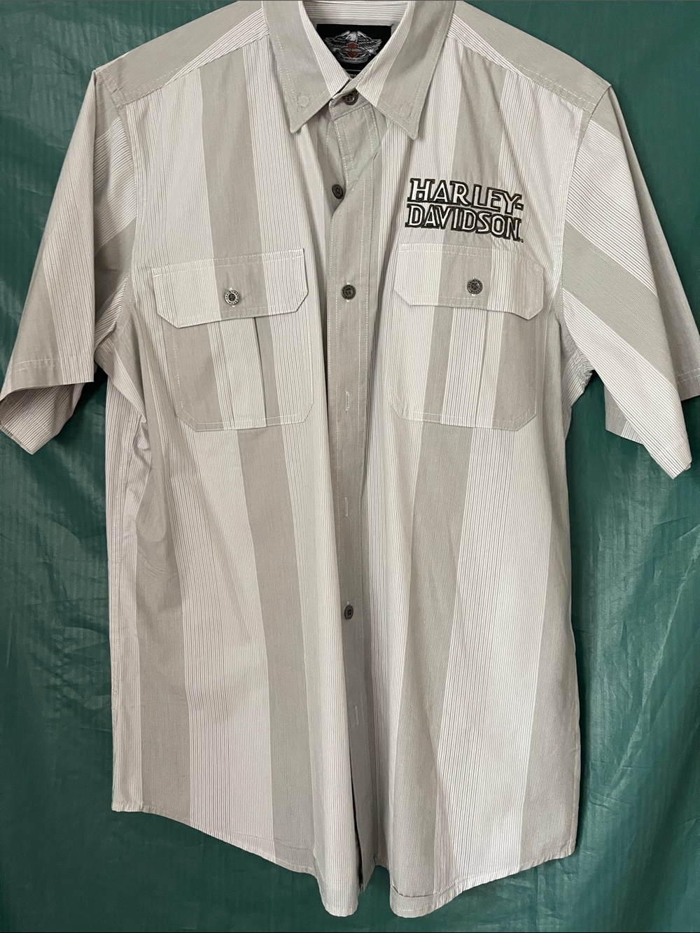 Harley-Davidson Light Gray and Off-White Striped Short Sleeve Button Shirt